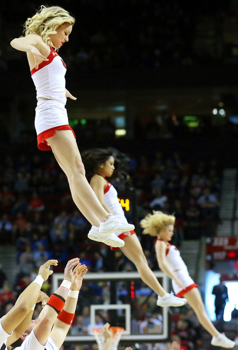 Utah-cheerleaders-466931108_10.jpg