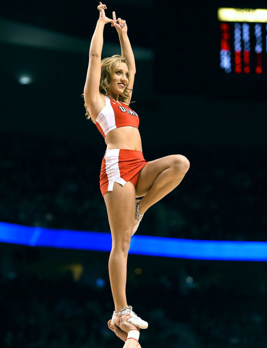 Utah-cheerleaders-X159428_TK1_0734.jpg