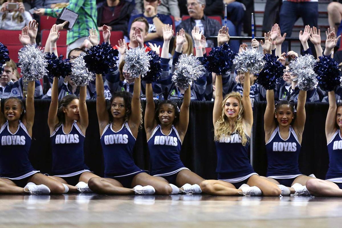 Georgetown-cheerleaders-466954750_10.jpg