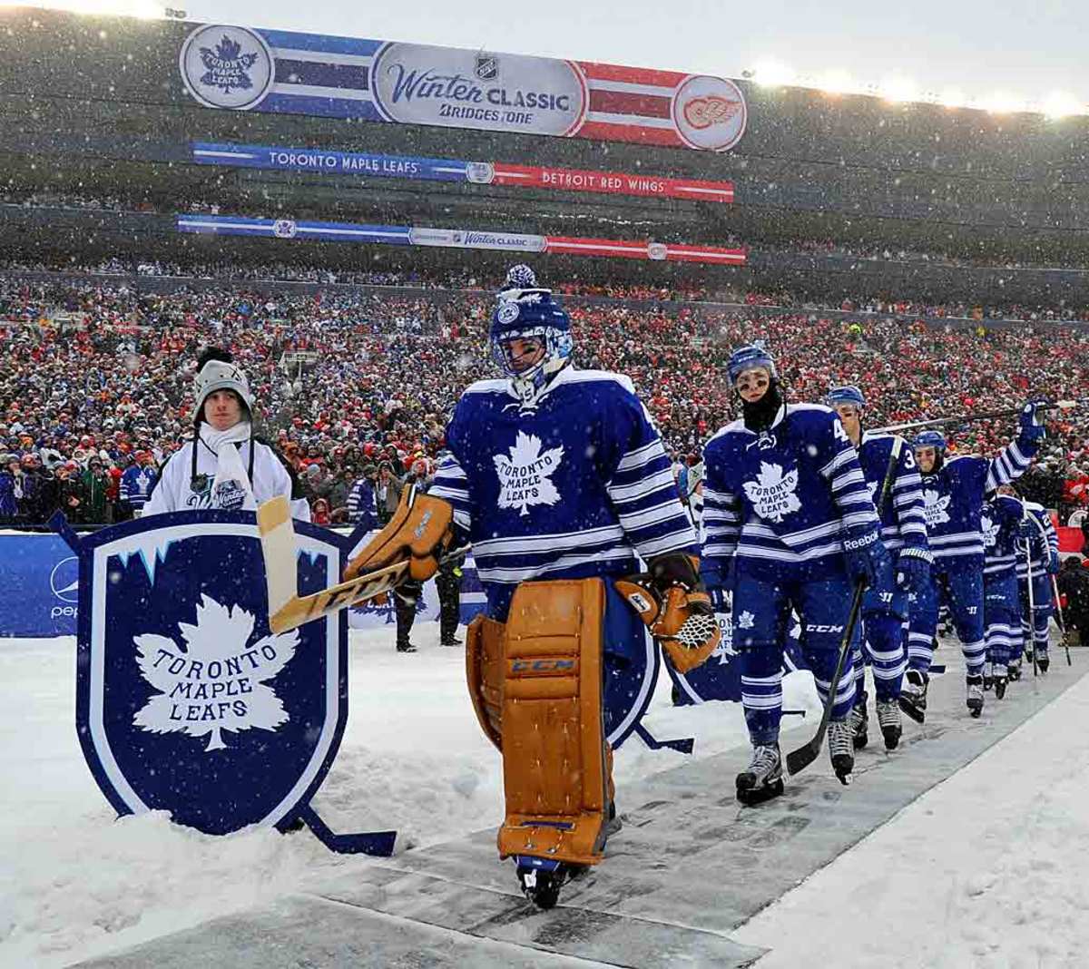 Toronto Maple Leafs 2014 Winter Classic Jersey Box on Behance