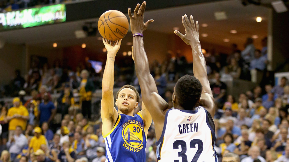 Golden State Warriors Blow Out Memphis Grizzlies - Sports Illustrated