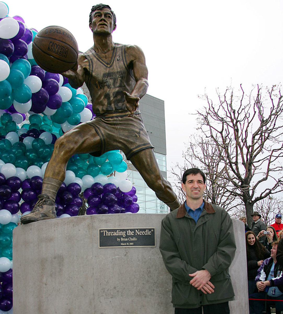 John-Stockton-statue.jpg