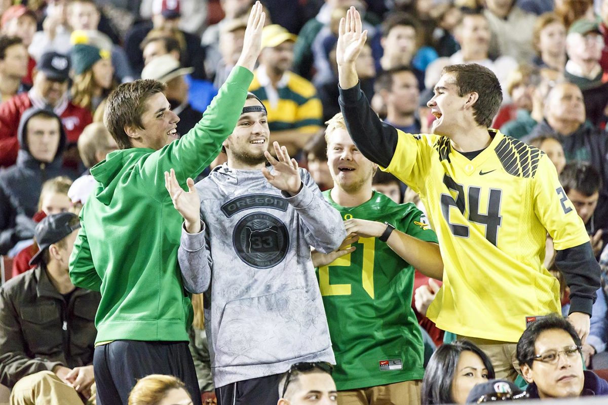 oregon-fans-CIG15111414_Ducks_at_Cardinal.jpg