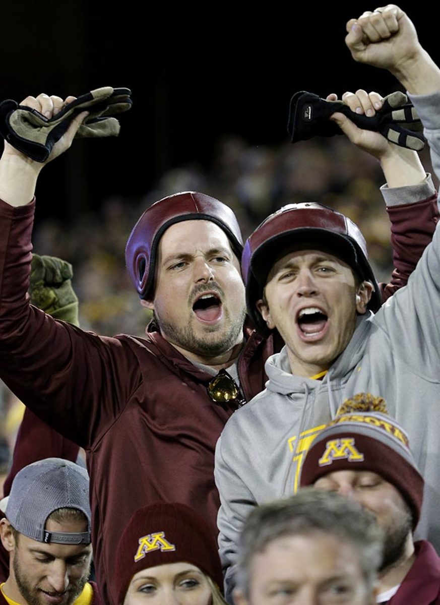 minnesota-fans-88c10a387ac14bf882ede94a5e959f150.jpg