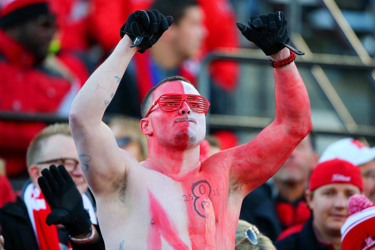 nebraska-fans-CGV_111415391_Nebraska_Rutgers.jpg