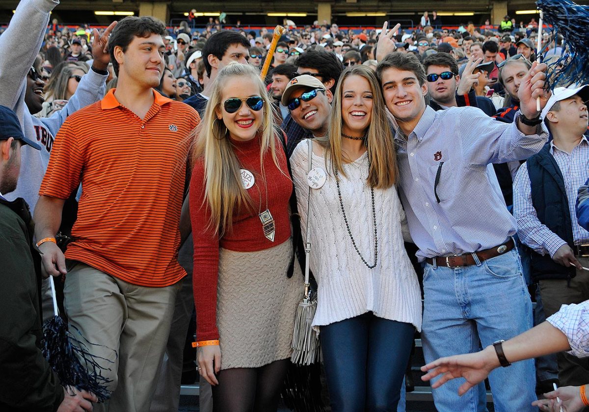 auburn-fans-ccr151114067_Georgia_at_Auburn.jpg