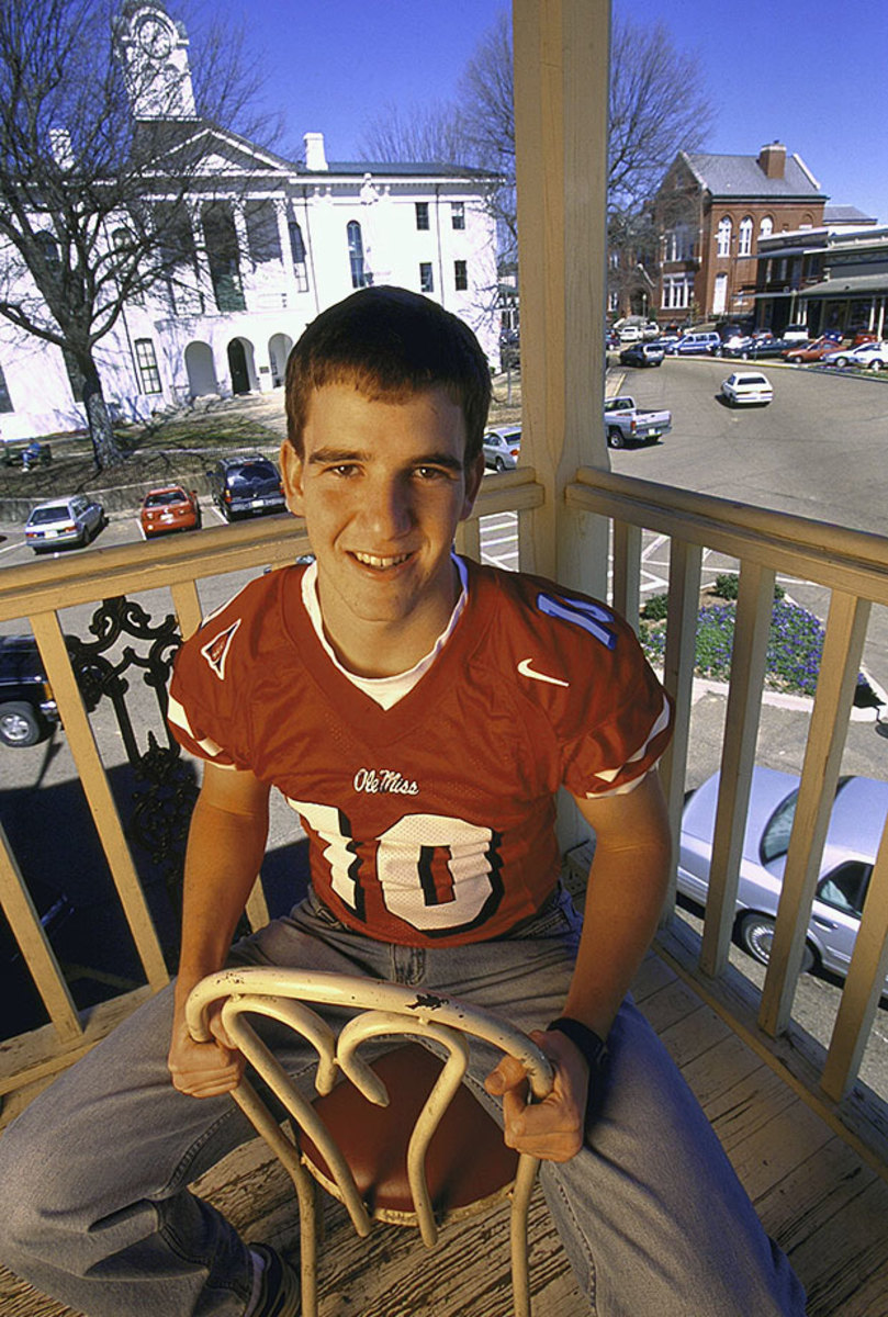 2001-Eli-Manning-001331429.jpg