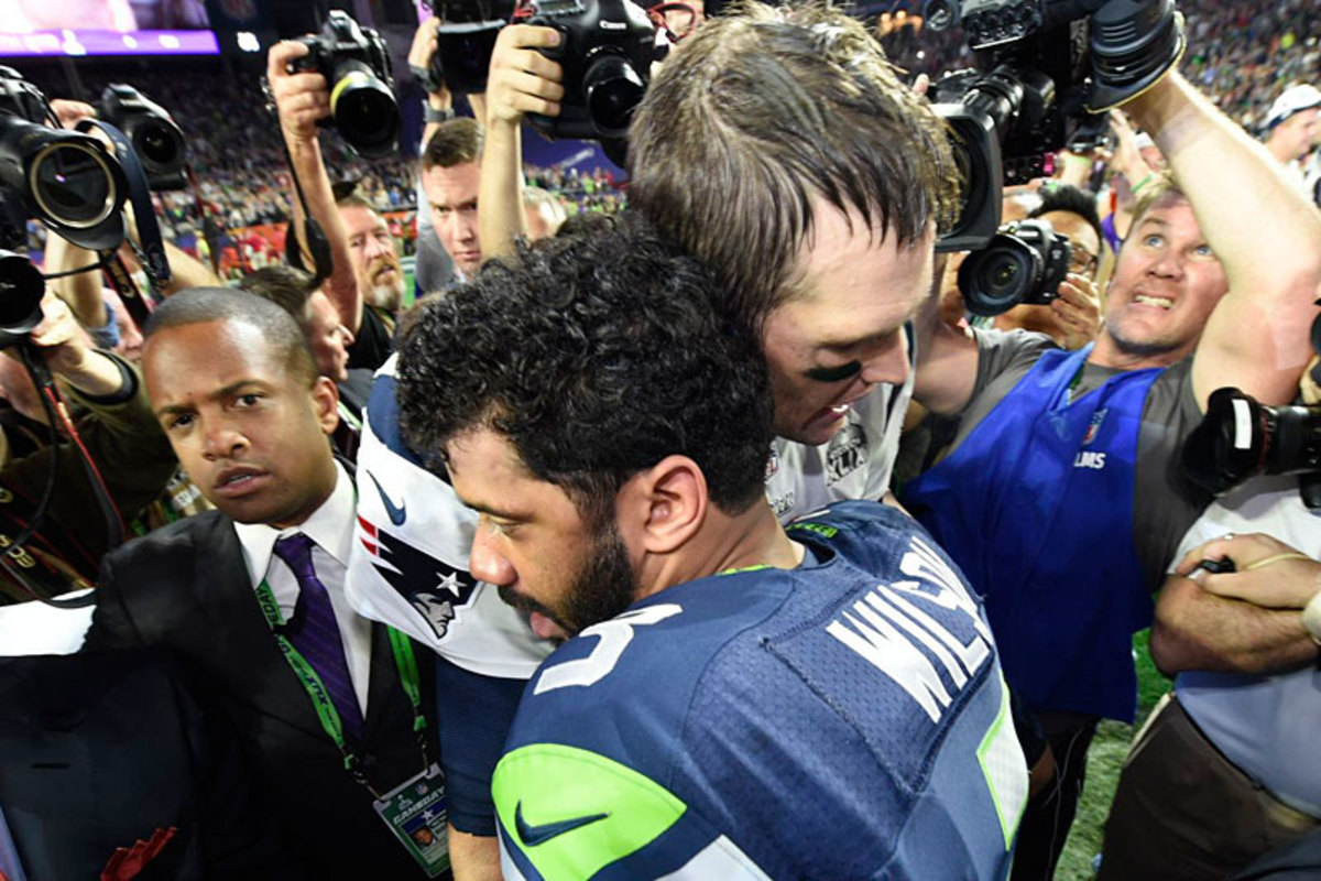 sb49-tom-brady-russell-wilson-dm.jpg