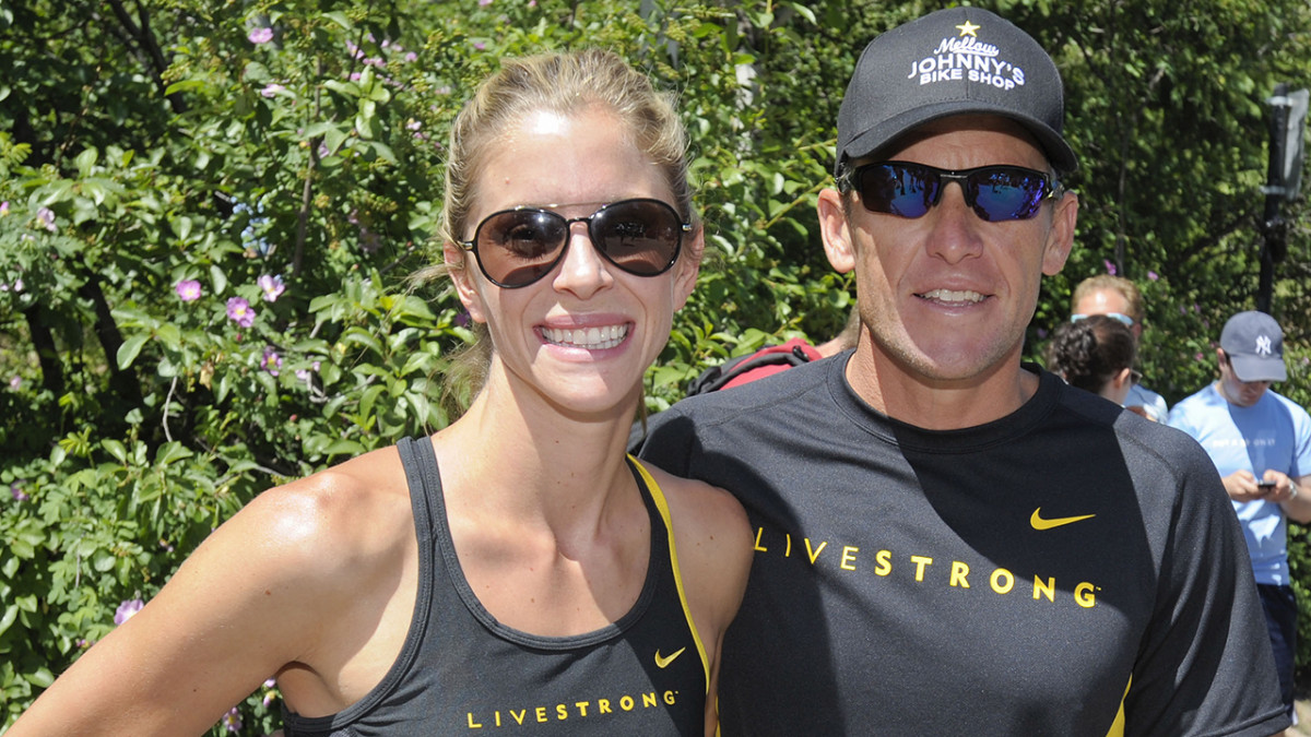 Feds Want To Question Lance Armstrong S Girlfriend In Fraud Case