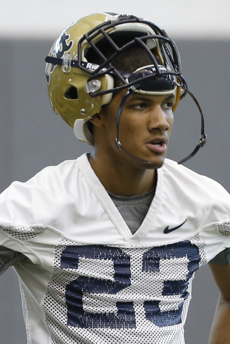 Pittsburgh wide receiver Tyler Boyd (23) takes part in drills in the NCAA football team's first day of Spring practice, Sunday, March 15, 2015 in Pittsburgh. (AP Photo/Keith Srakocic)