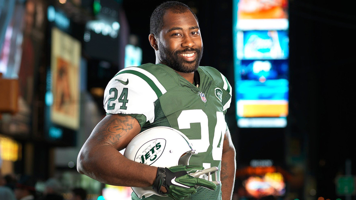 Darrelle Revis ditches the Patriots for a homecoming with the Jets - Sports  Illustrated