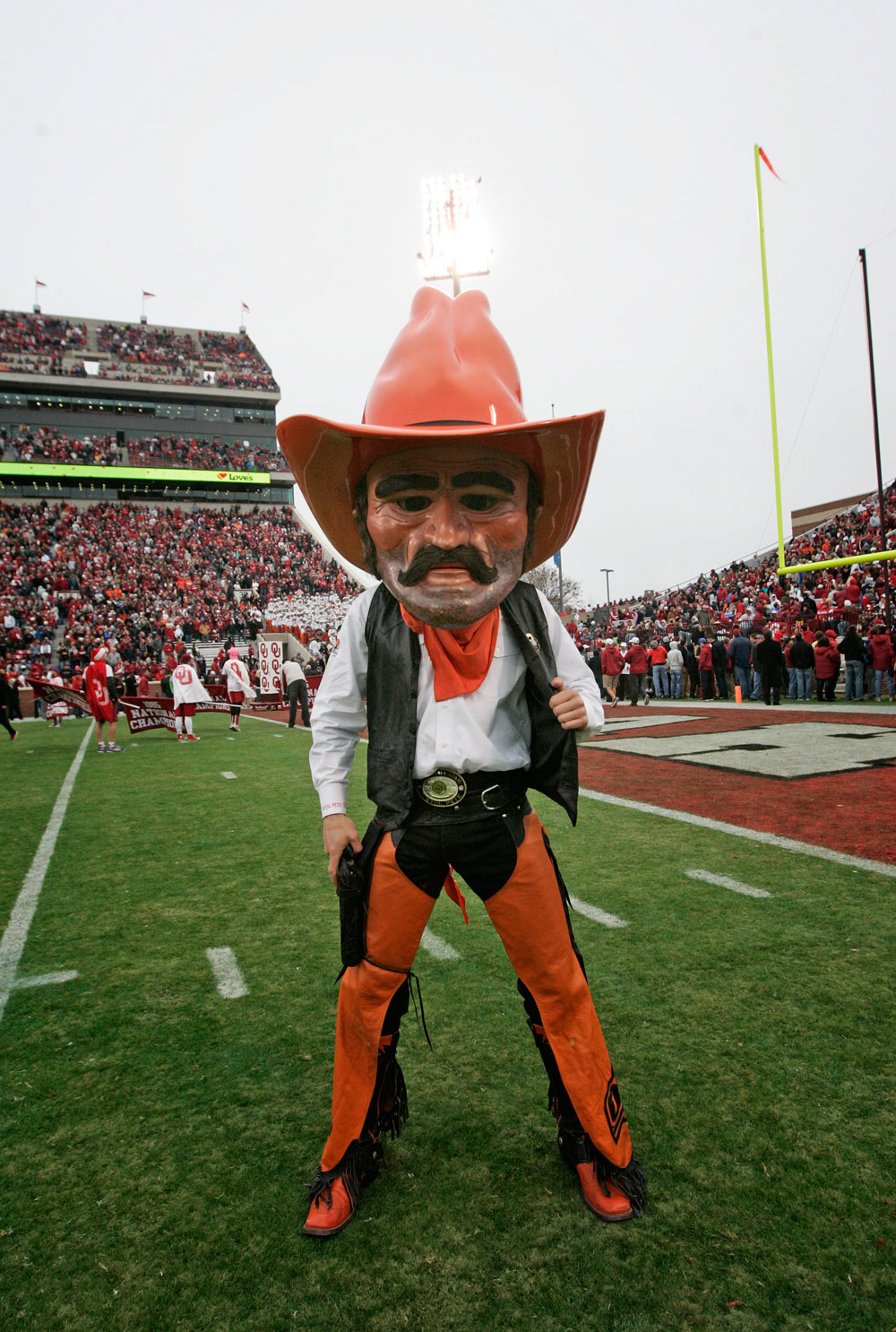 Oklahoma State football: Pistol Pete helmet unveiled - Sports Illustrated