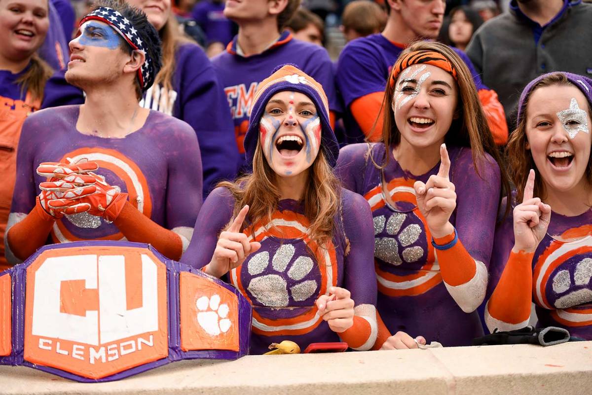 Clemson-fans-DAT1511210475Wake_Forest__at_Clemson.jpg