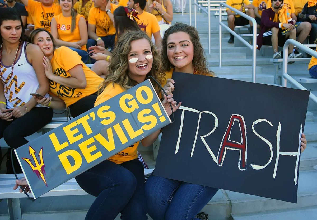 Arizona_State-Superfans-YDY_3234.jpg