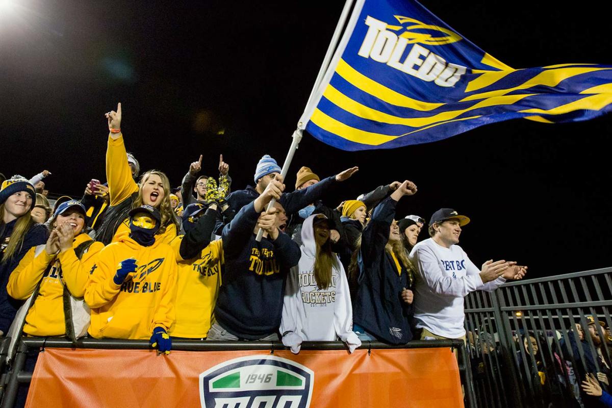 Toledo-fans-CBW1511171429_Toledo_at_Bowling_Green.jpg