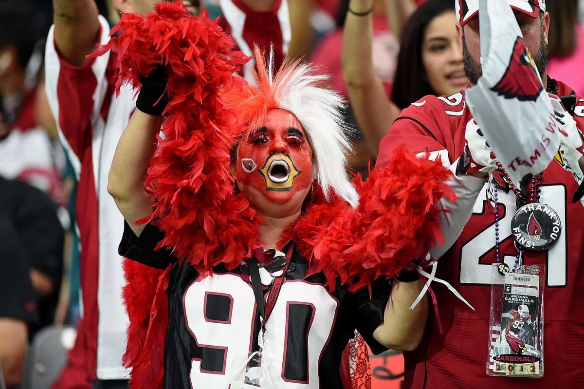 Arizona-Cardinals-fans.jpg