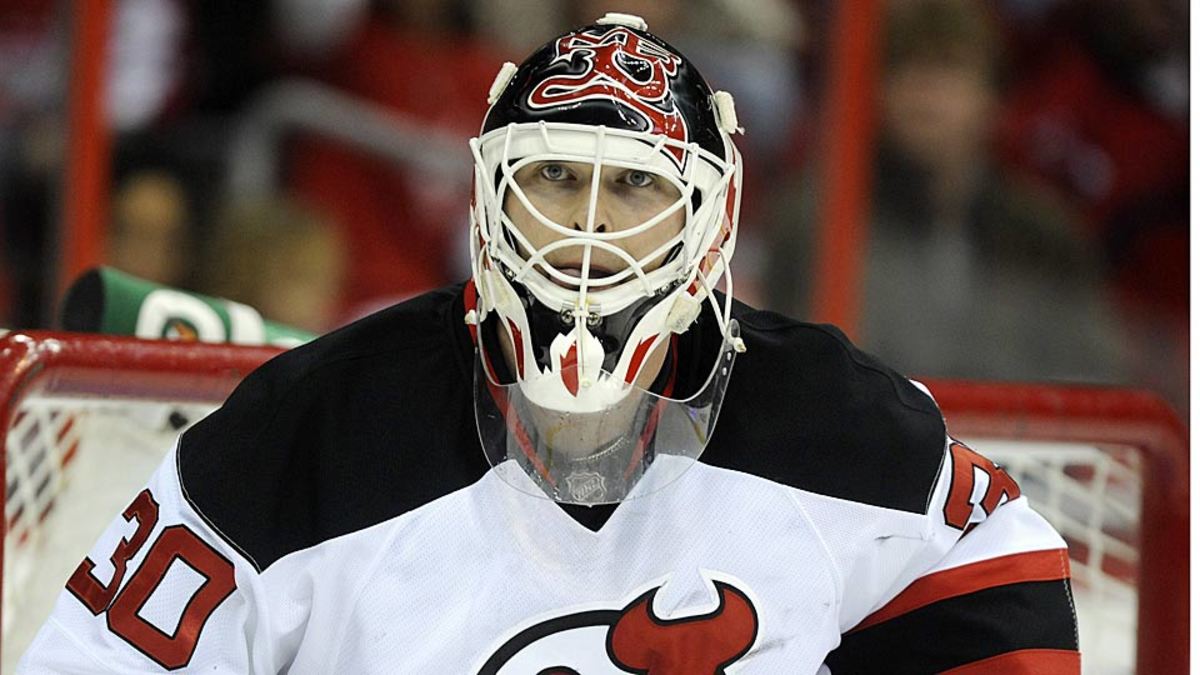 New Jersey Devils Martin Brodeur makes a save on a shot from Los
