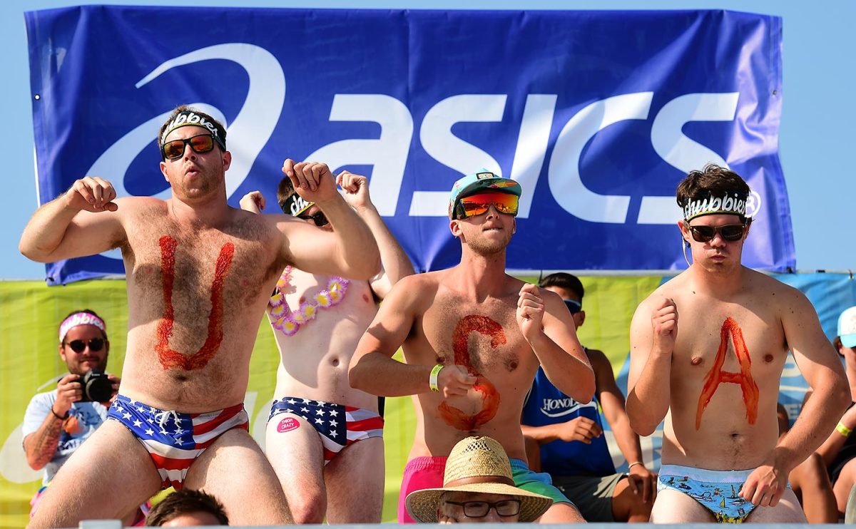 beach-volleyball-long-beach_1977.jpg