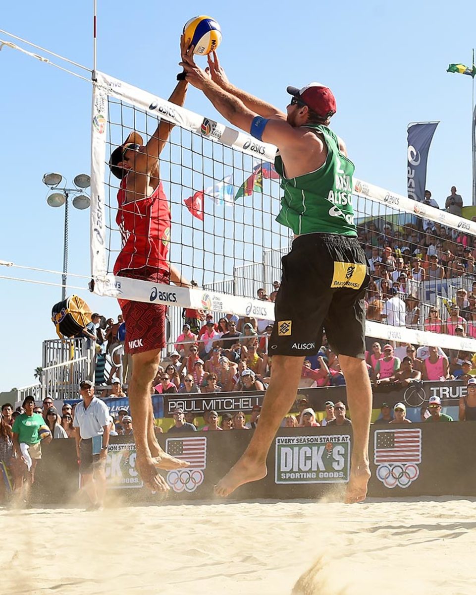 beach-volleyball-long-beach_1200.jpg