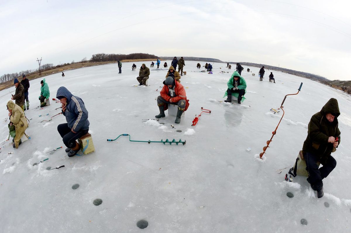 ice-fishing-6.jpg