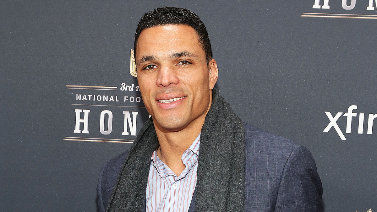 Play It Forward: A Tony Gonzalez documentary that goes far deeper than  football - The Falcoholic