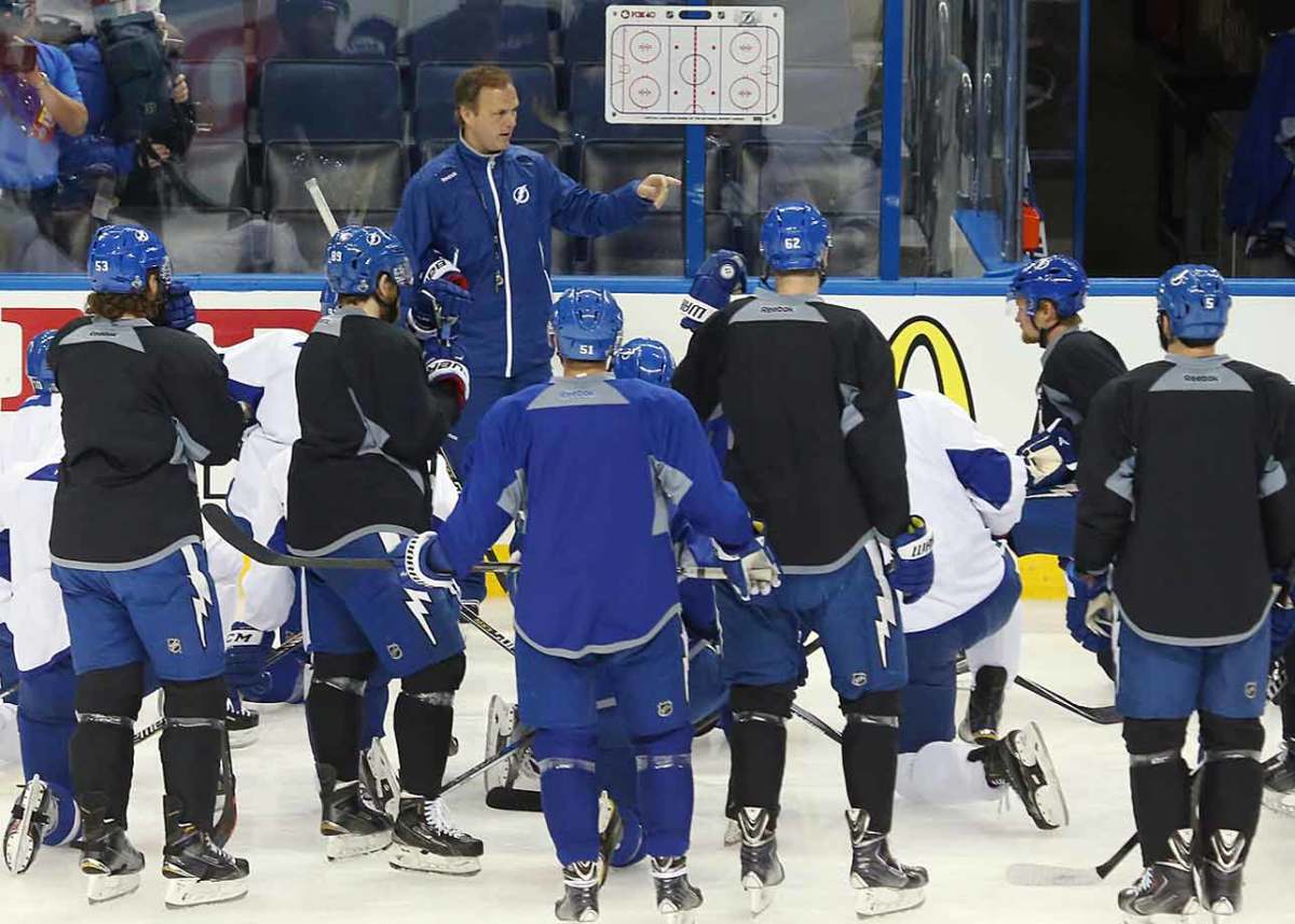 Stanley Cup Finals: Tampa Bay's Alex Killorn scores goal - Sports  Illustrated