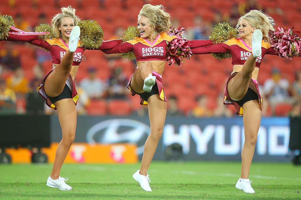 Australia-cheerleaders-465254370_master.jpg