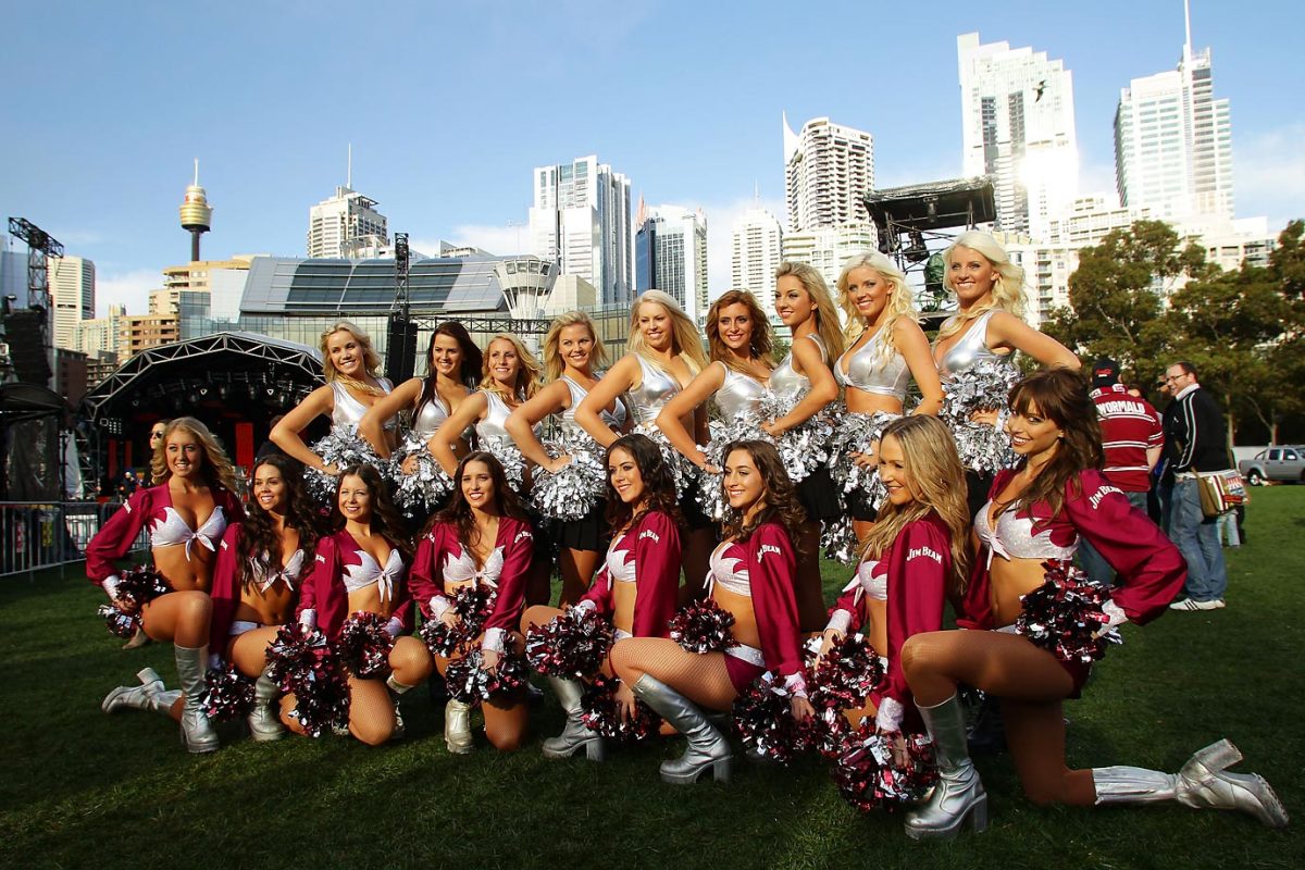 Australia-cheerleaders-127546645_master.jpg