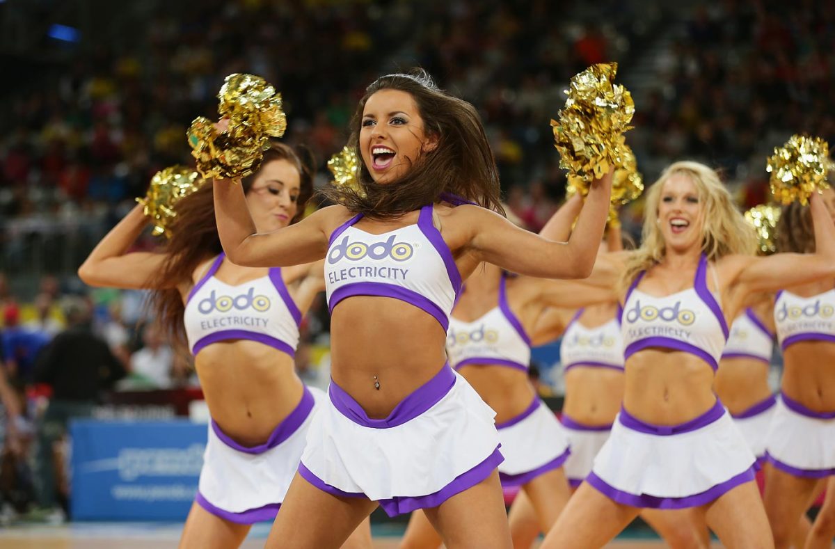 Australia-cheerleaders-155928493_master.jpg