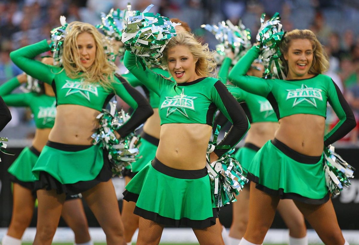 Australia-cheerleaders-158612826_master.jpg