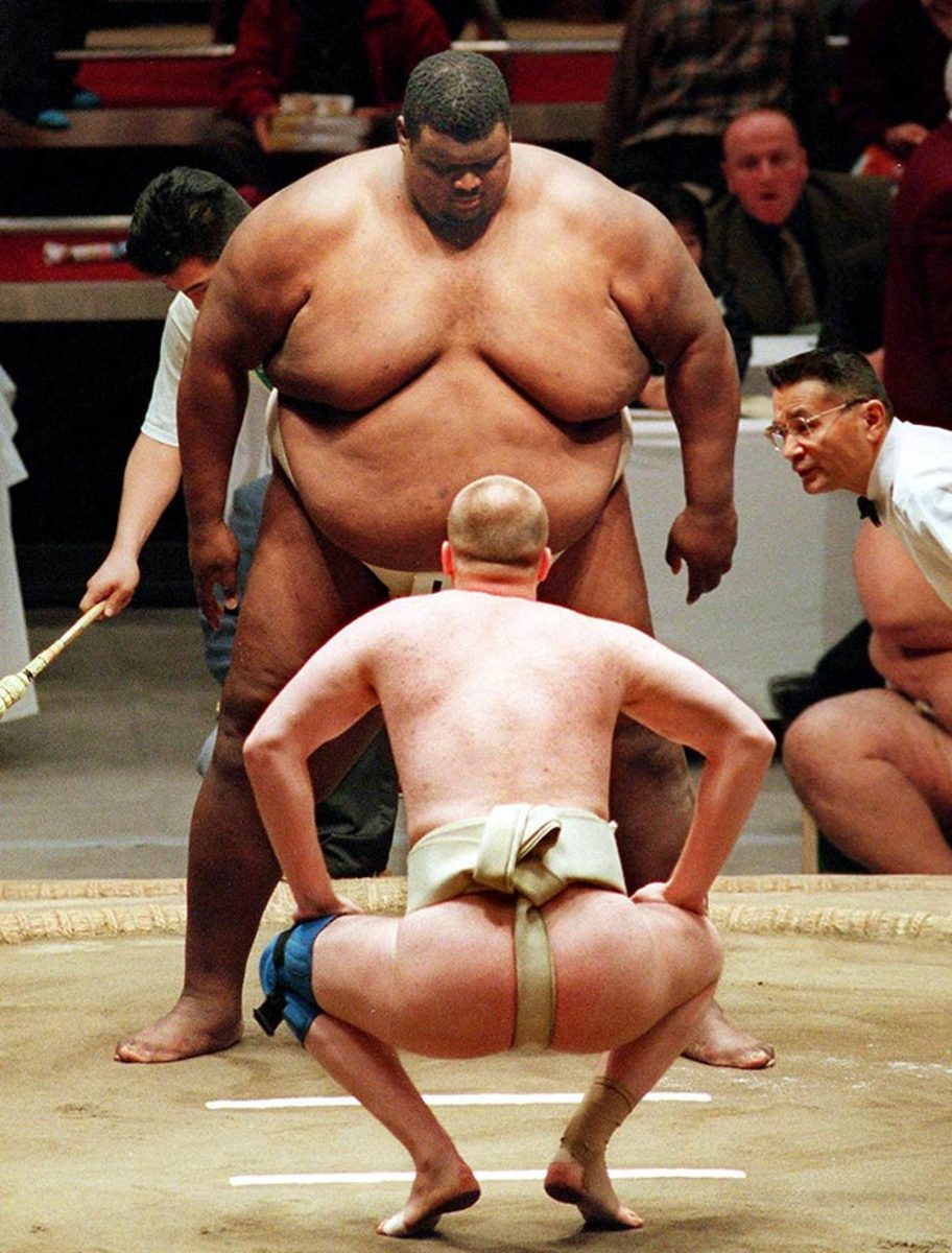 wacky-sumo-51666443.jpg