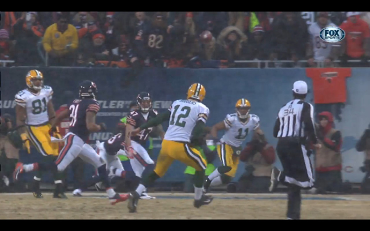 aaron-rodgers-bears-int-4.jpg