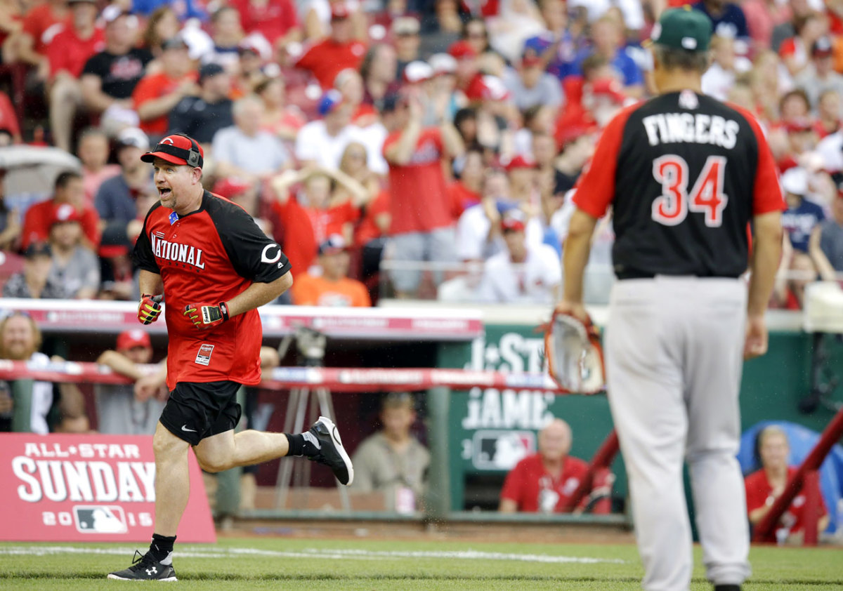 2015 All-Star Legends & Celebrity Softball Game - Sports Illustrated