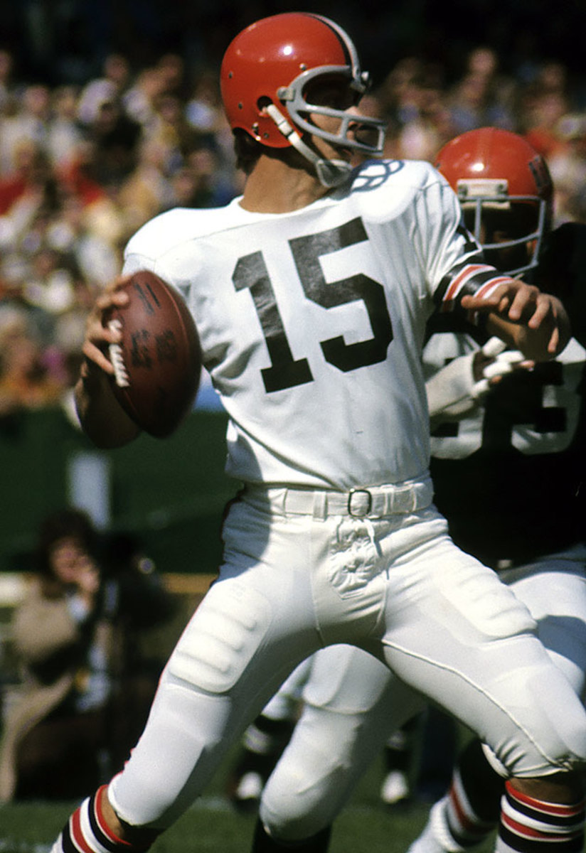 1972-1972-Cleveland-Browns-Mike-Phipps.jpg