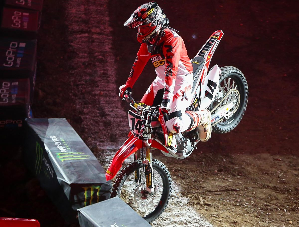 DDN150321052_2015_AMSOIL_Arenacross.jpg