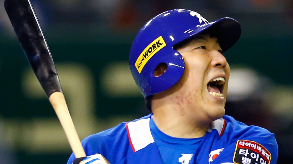 Orioles sign Hyun Soo Kim, 12/23/2015