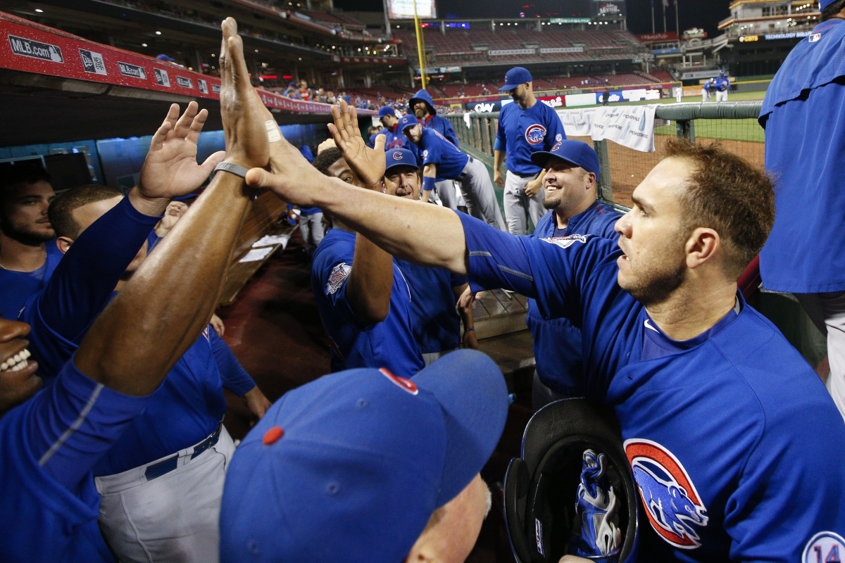 Cubs score 4 in 1st, beat Reds 41 after long rain delay Sports