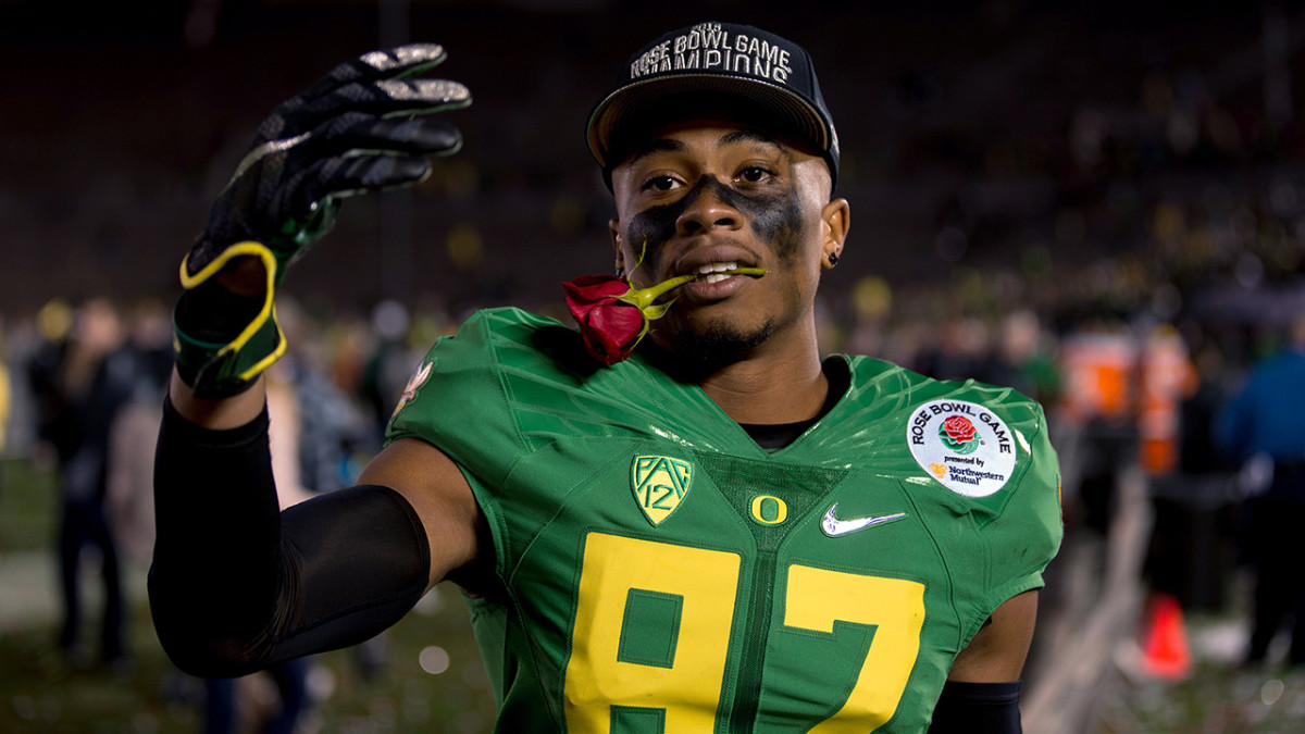 Report: Oregon receiver Darren Carrington suspended for title game ...