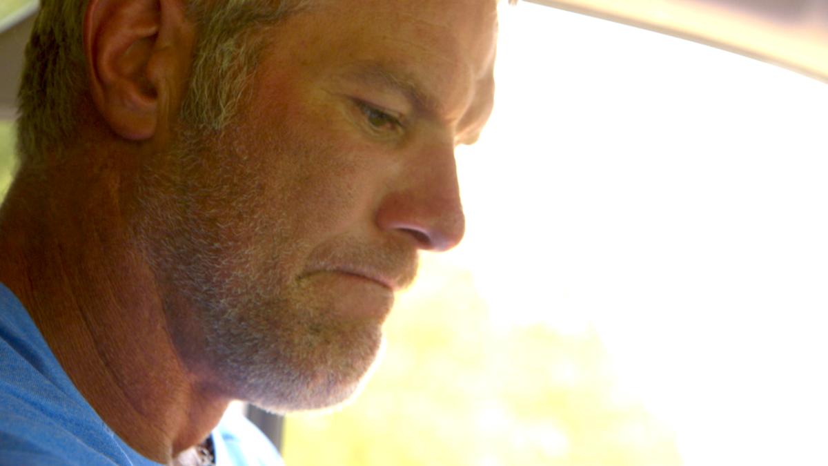 You stuck your neck out for me': Brett Favre used fame and favors