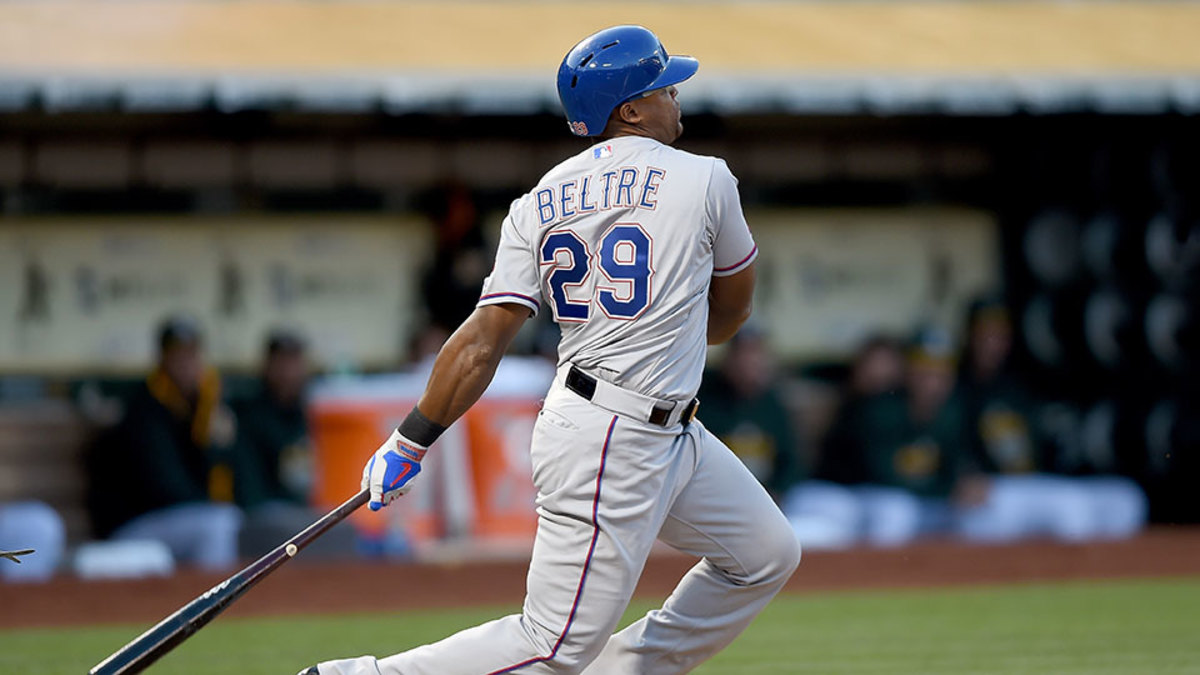 Rangers vs A's: Adrian Beltre hits home run while on one knee
