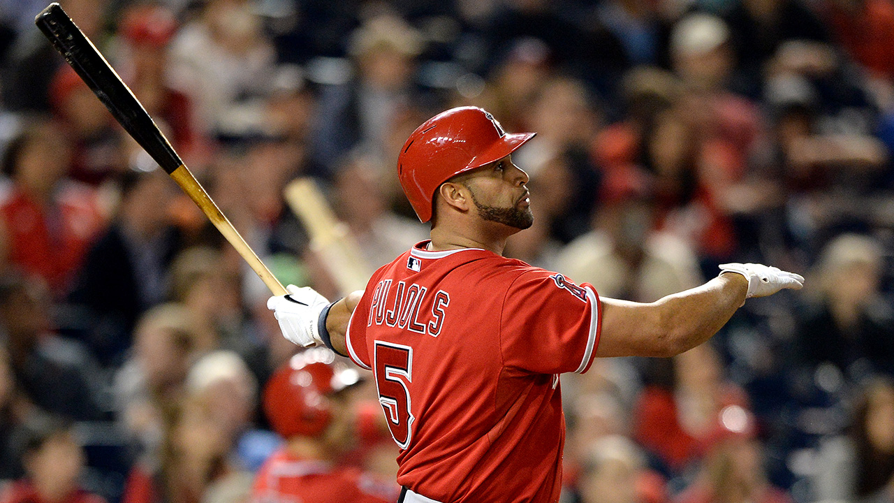 Albert Pujols home run #500: Doing it backwards 