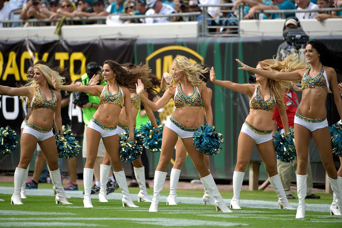 Jacksonville-Jaguars-ROAR-cheerleaders-AP_719926586515.jpg