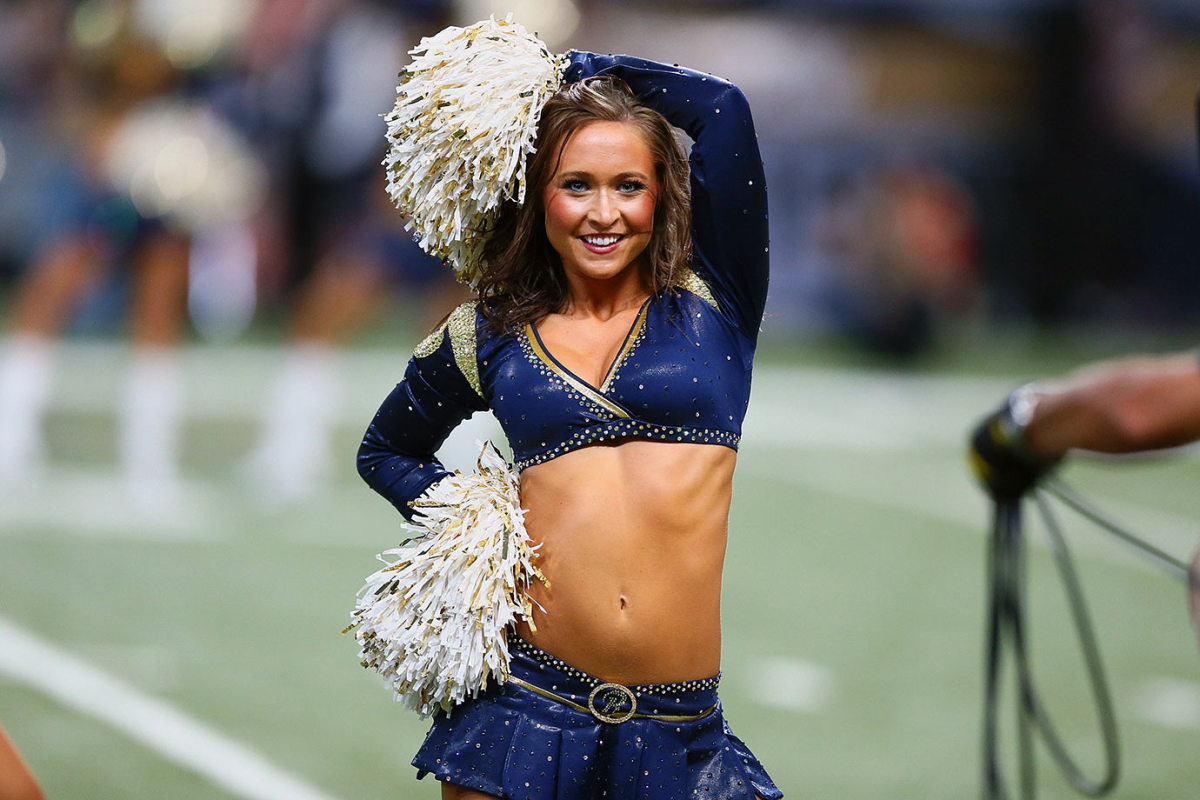 St-Louis-Rams-cheerleaders-X159930_TK1_2137.jpg