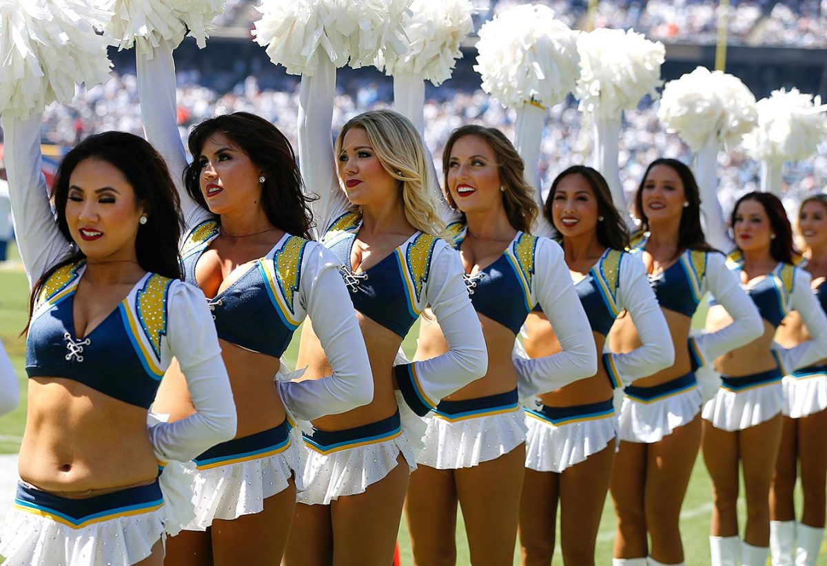 San-Diego-Charger-Girls-cheerleaders-AP_487020966628.jpg