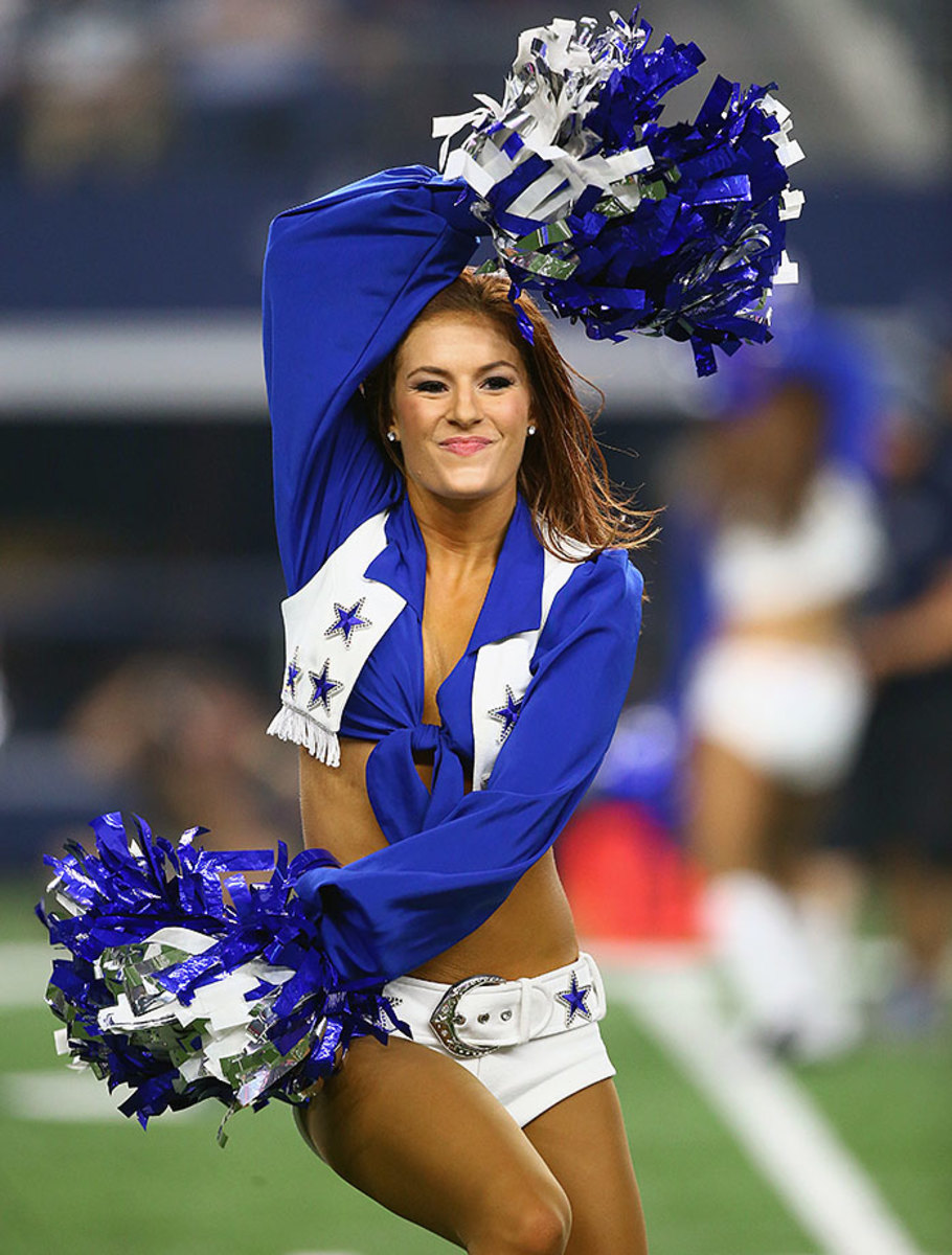 Dallas-Cowboys-cheerleaders-GettyImages-488178562_master.jpg