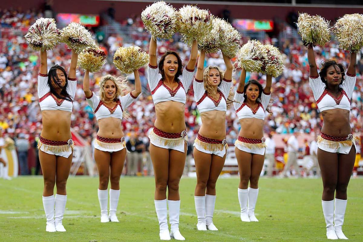 Washington-Redskins-cheerleaders-AP_539887382453.jpg