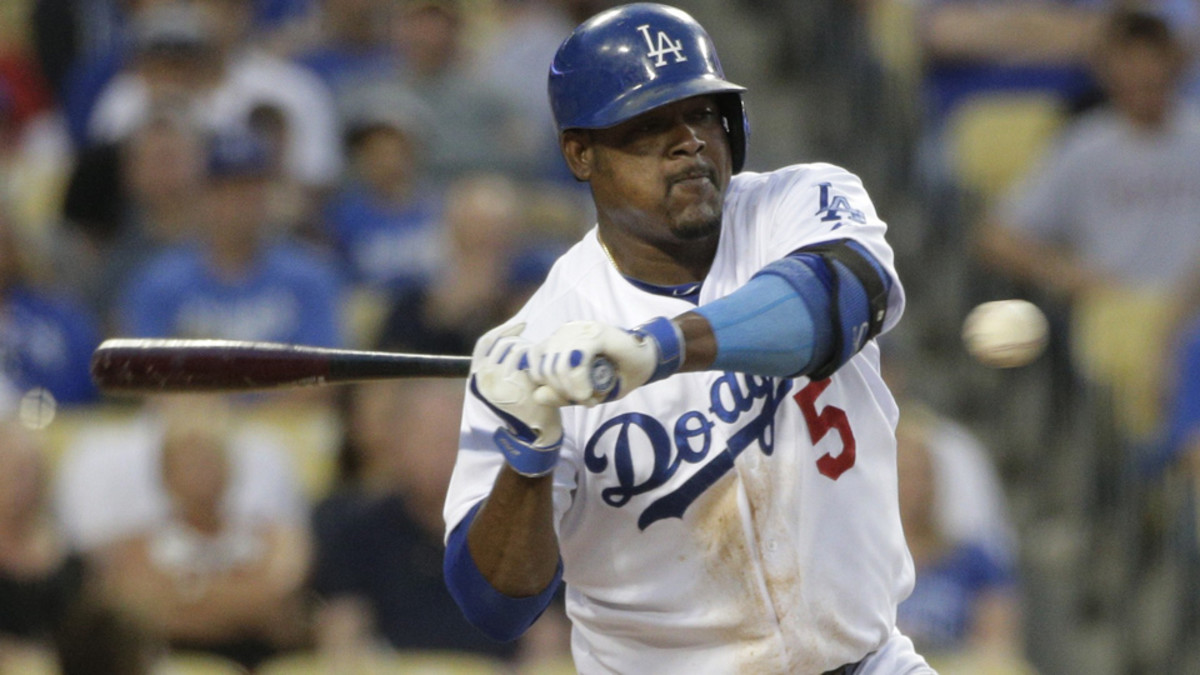 Dodgers designate Carl Crawford for assignment with $35 million