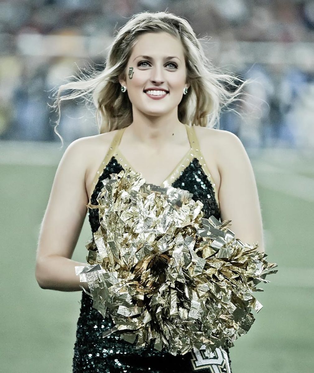 Cheerleader of the Week: Kayla - Sports Illustrated