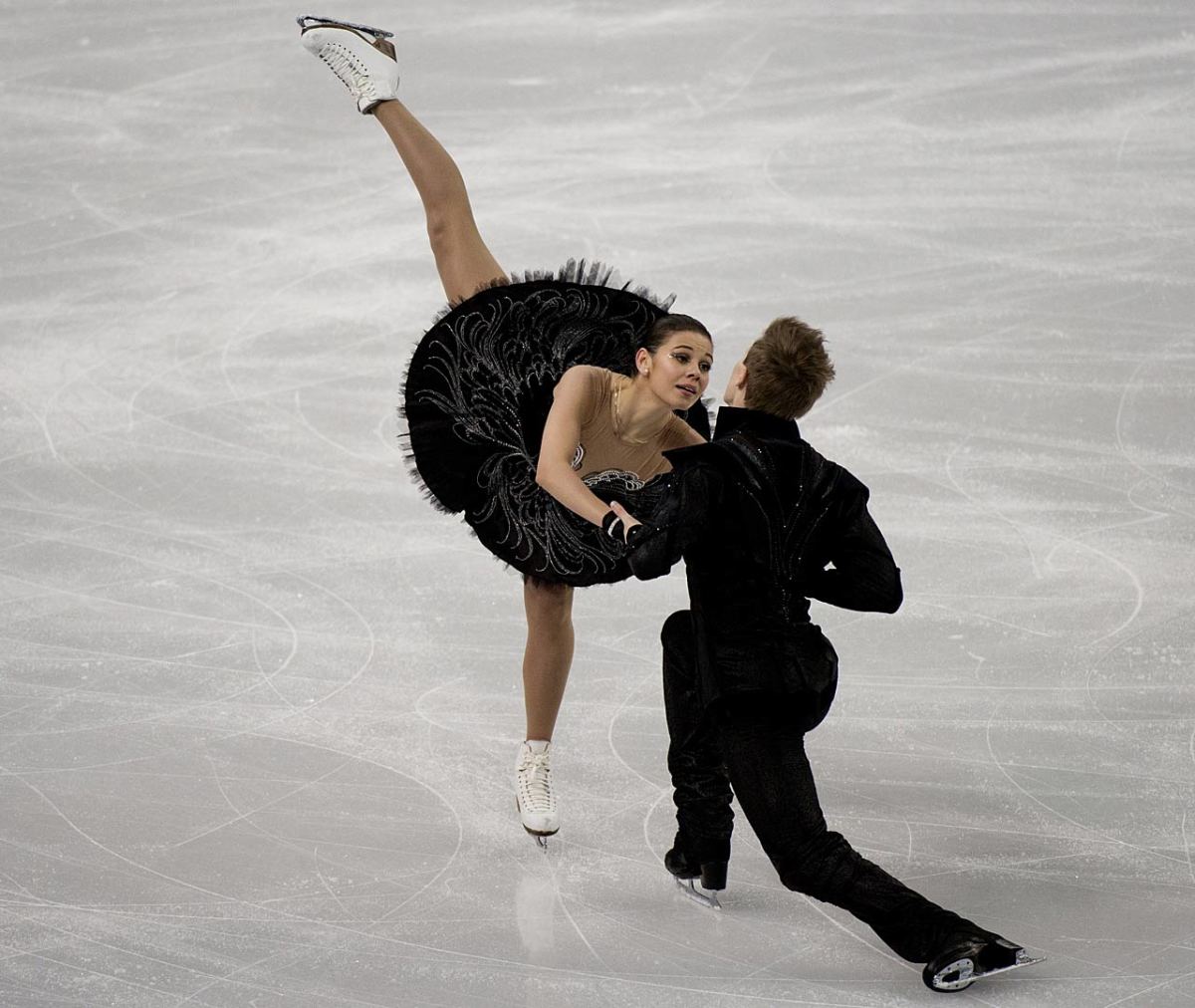 figure-skaters2.jpg