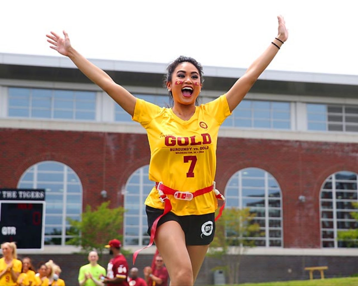 Washington Redskins Cheerleaders Burgundy and Gold Game - Sports Illustrated